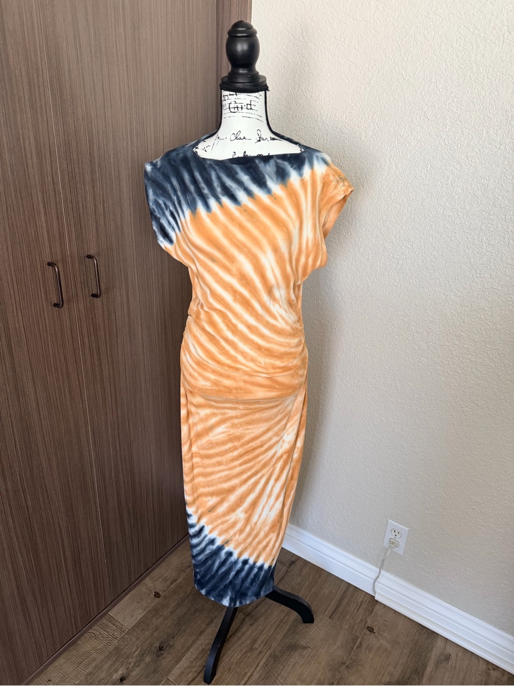 Young Fabulous & Broke Orange and Navy Tie-Dye Maxi Dress
